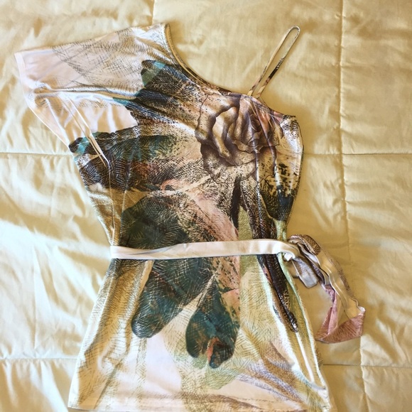 🌺🌺Off Shoulder Tank - Picture 3 of 4